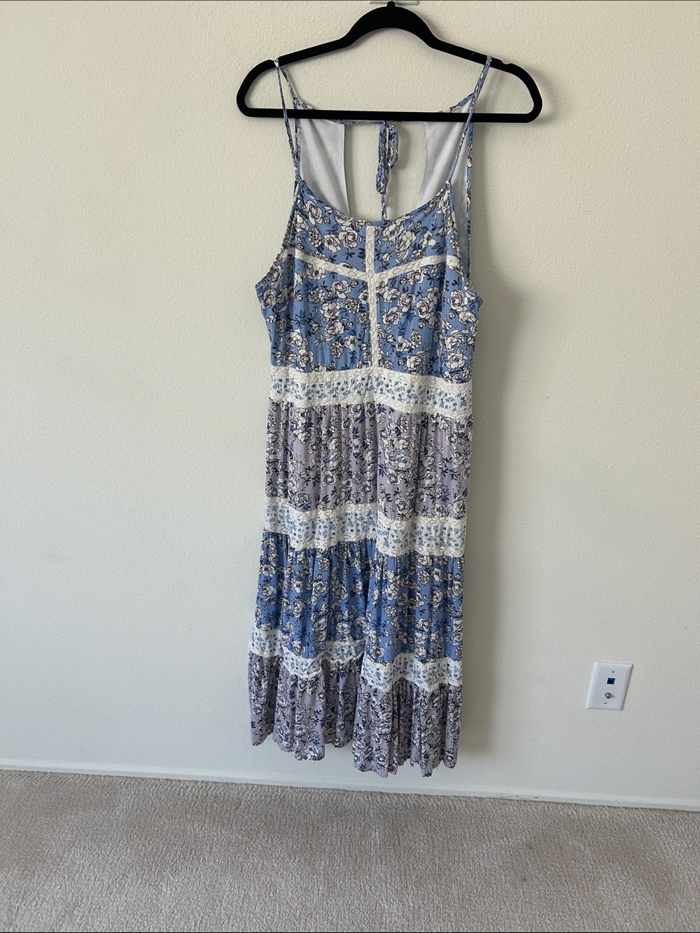 Jessica Simpson Blue and White Floral Midi Dress